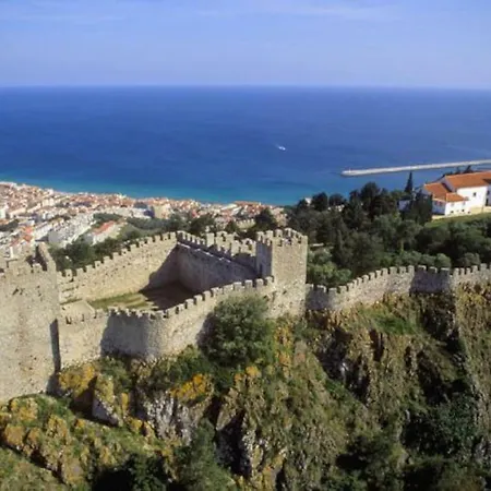 House With Terrace Sesimbra
